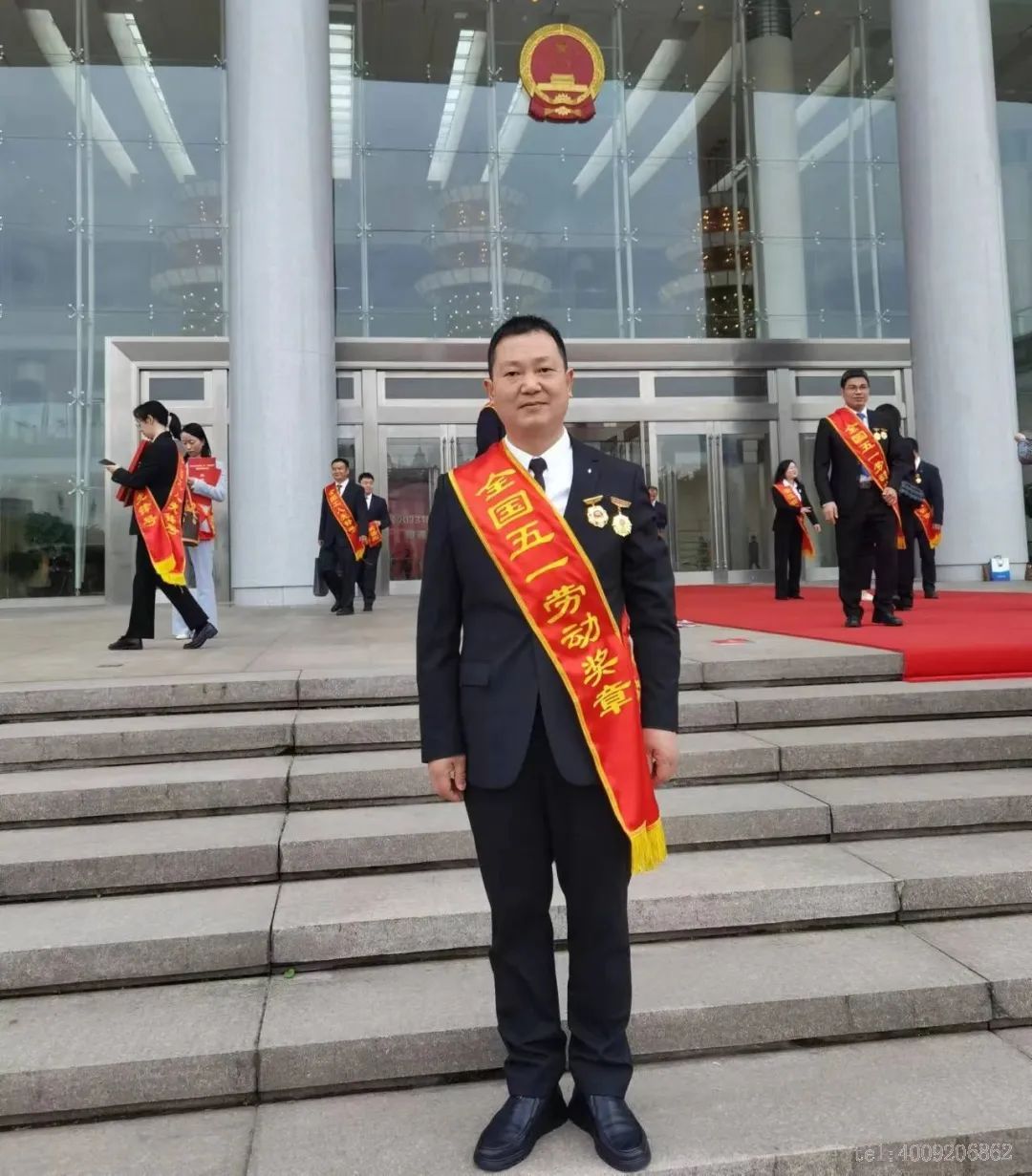 【五月禮贊】公司1名員工榮獲全國五一勞動獎章!(圖5) 【五月禮贊】公司1名員工榮獲全國五一勞動獎章!(圖5)